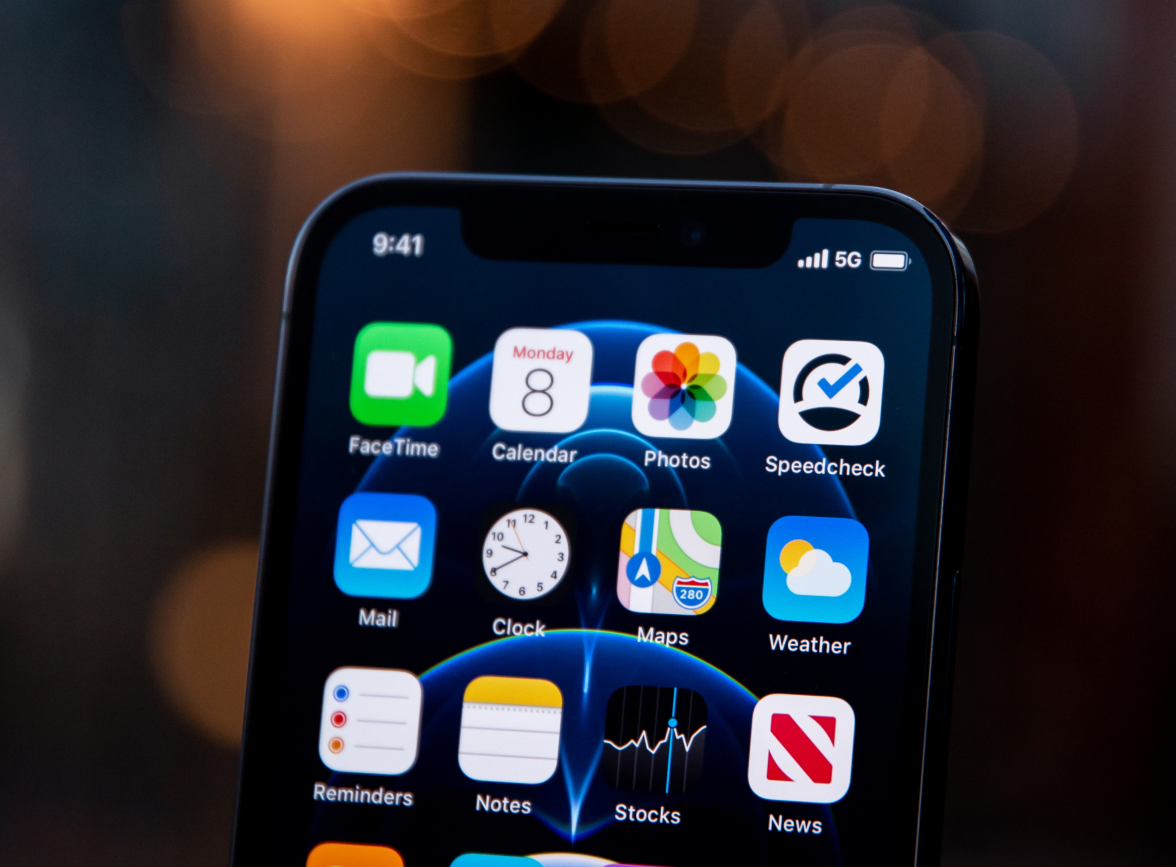 孟连苹果手机维修分享为什么 iPhone 12 在冬季会自动关机 